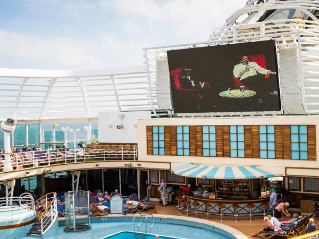 Deck cinema