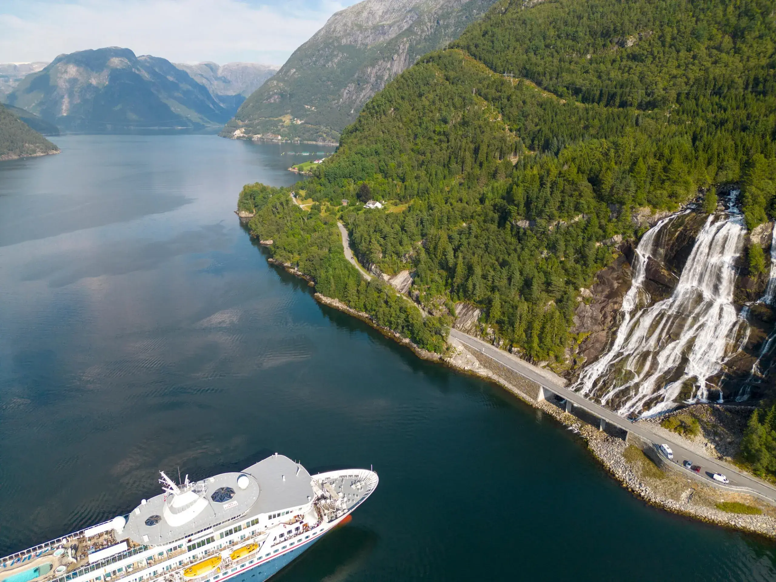 Fred. Olsen's Belmoral sailing the Norwegian Fjords