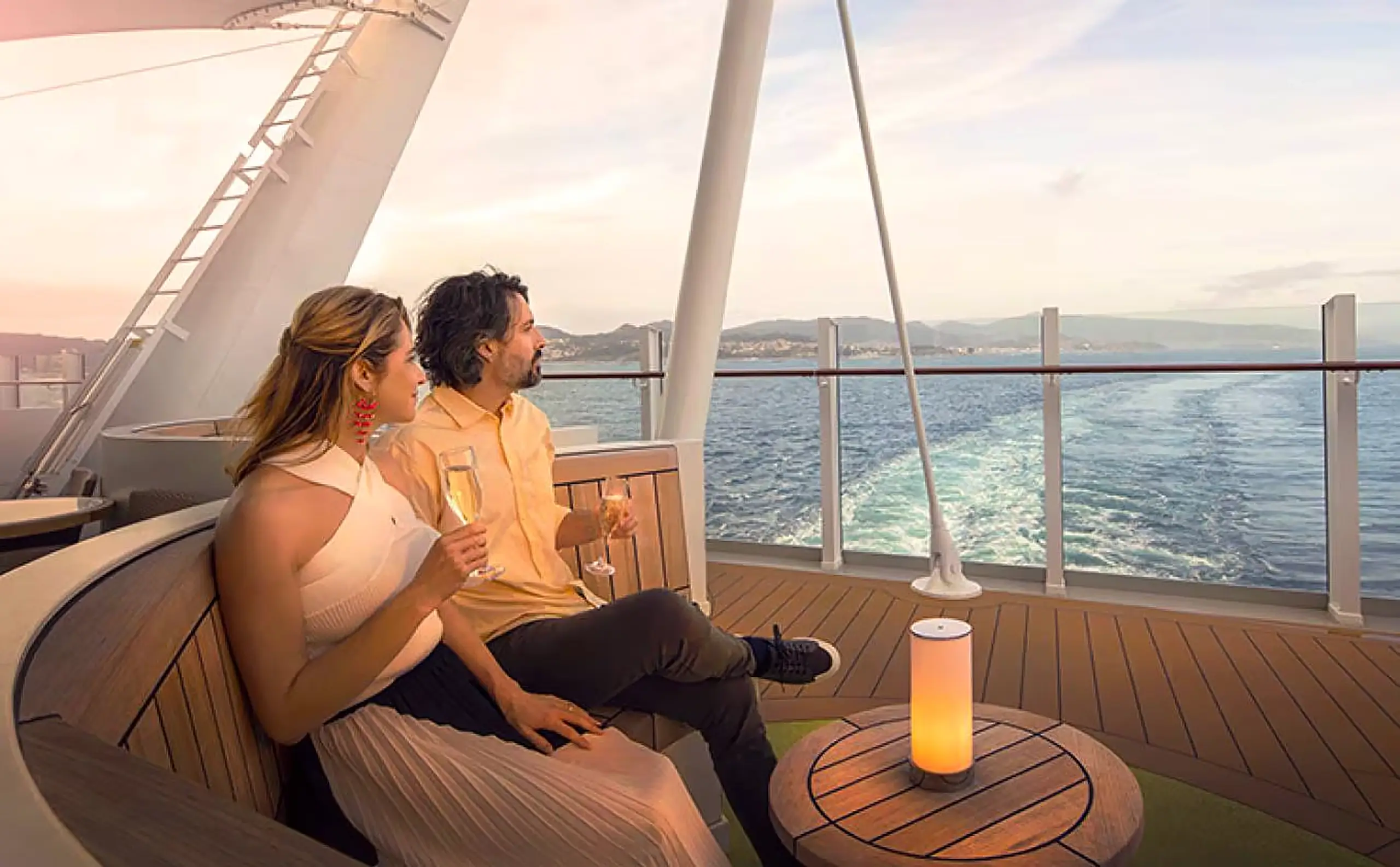 IONA Sunset Bar onboard P&O Cruises